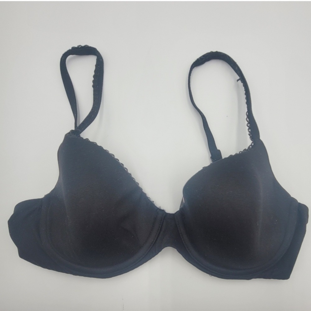 Victoria's Secret Body by Victoria Black Demi Bra Underwire Lace Trim 32D
